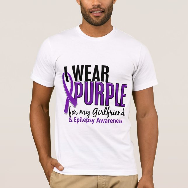 Camiseta Eu visto o roxo para minha epilepsia do namorada (Frente)