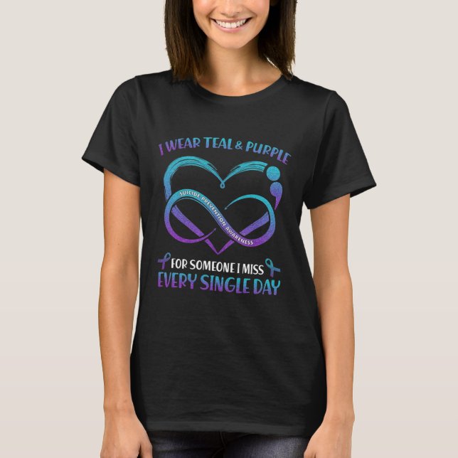 Camiseta Eu Visto Teto E Roxo Para Alguém Que Eu Sinto Falt (Frente)