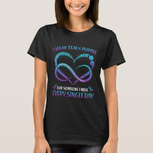 Camiseta Eu Visto Teto E Roxo Para Alguém Que Eu Sinto Falt