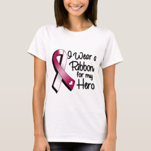 Camiseta Eu visto uma Borgonha e uma fita branca para meu