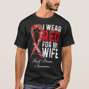 Camiseta Eu Visto Vermelho Para A Minha Esposa... Ele Desco