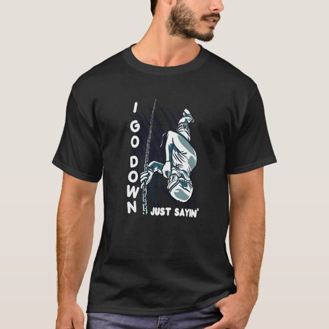 Camiseta Eu Vou Lá Baixo Dizendo Scuba Merging (Frente)