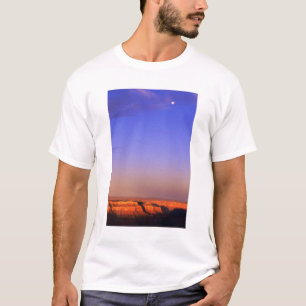 Camiseta EUA, Arizona, Grand Canyon NP. Lua no céu como