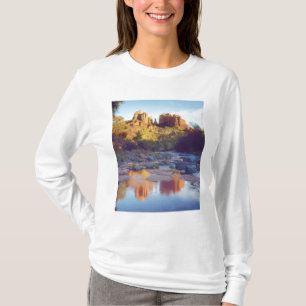 Camiseta EUA, Arizona, Sedona. Cathedral Rock refletindo