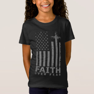 Camiseta EUA: Bandeira Patriótica Americana Dotada Fé sobre