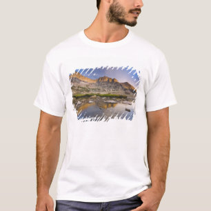 Camiseta EUA, Colorado, Rocky Mountain NP. Nuvens de tempes