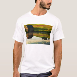 Camiseta EUA, Delaware, Wilmington. Celeiro de pedra na bor