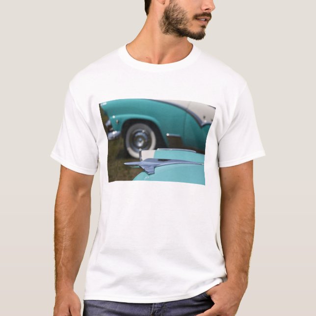 Camiseta EUA, Massachusetts, Gloucester. 1950s-era Ford (Frente)