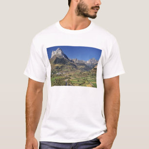 Camiseta Europa, Espanha, Sallent de Gallego. Uma pequena