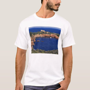 Camiseta Europa, França, Theoule-sur-Mer. Um telhado de tel