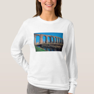 Camiseta Europa, Itália. Aqueduto perto de Lucca.