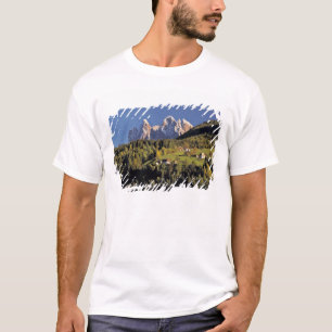 Camiseta Europa, Itália, San Pietro. O grupo Odle parece