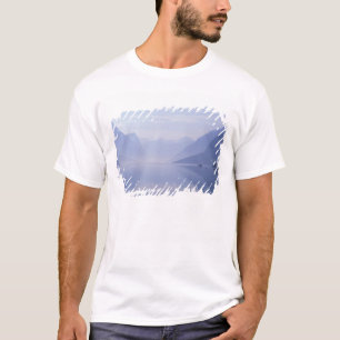 Camiseta Europa, Noruega. Paredes verticais refletidas em