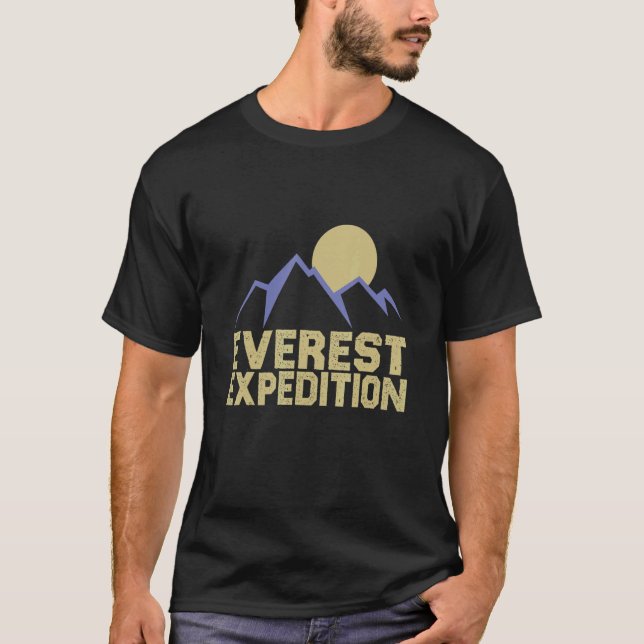 Camiseta Everest Expeditions Mountain Exploration Adventure (Frente)