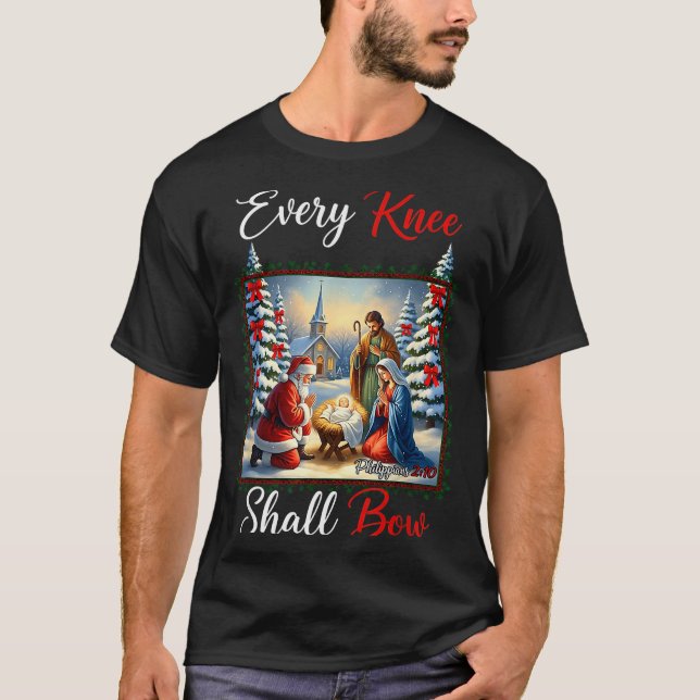 Camiseta Every Knee Shall Bow Santa Christmas Nativity Scen (Frente)