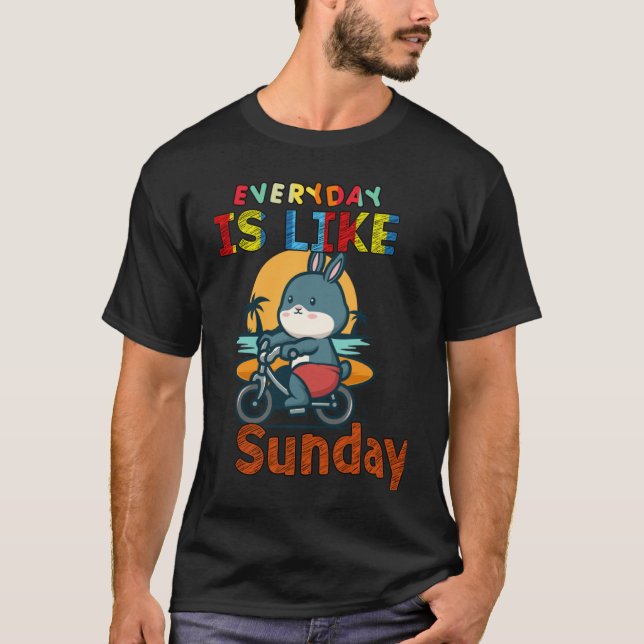 Camiseta Everyday Is Like Sunday Humor Graphic (Frente)