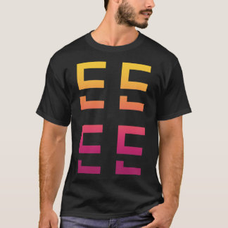 Camiseta EvErything EvErything - E E E T-Shirt Clássico