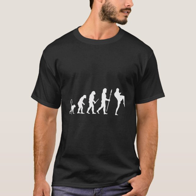 Camiseta Evolução De Um Treinador Em Kickboxer Taekwond (Frente)