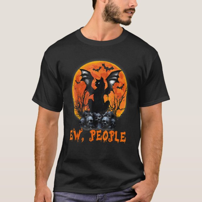 Camiseta Ew Pessoas Black Cat Bat Wings Halloween Spooky Co (Frente)