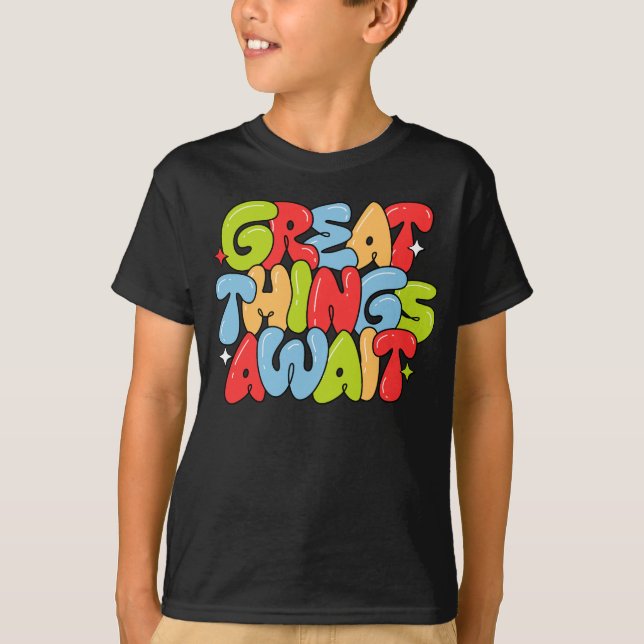 Camiseta Excelentes Esperam Motivação De Volta À Escola (Frente)