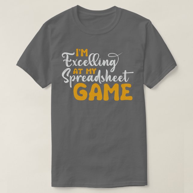 Camiseta Excelling em Minha Conta Engraçada do Jogo Spreads (Frente do Design)