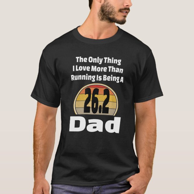 Camiseta Executando o Cheio 26 2 - Pai do Runner Padre Retr (Frente)