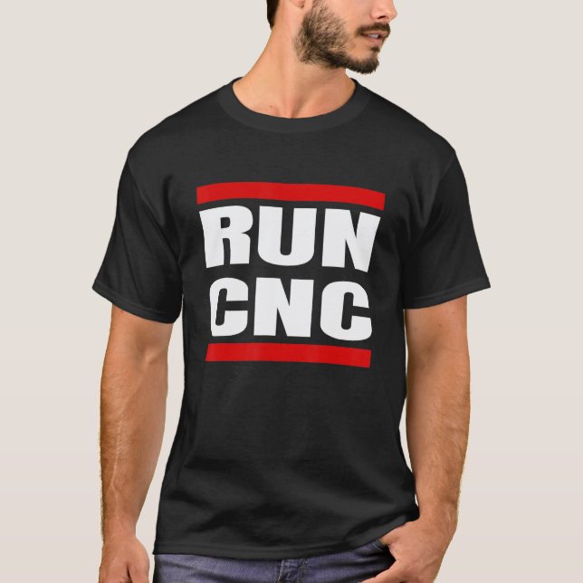 Camiseta Executar Mecânico de Usinagem CNC Programador de F (Frente)