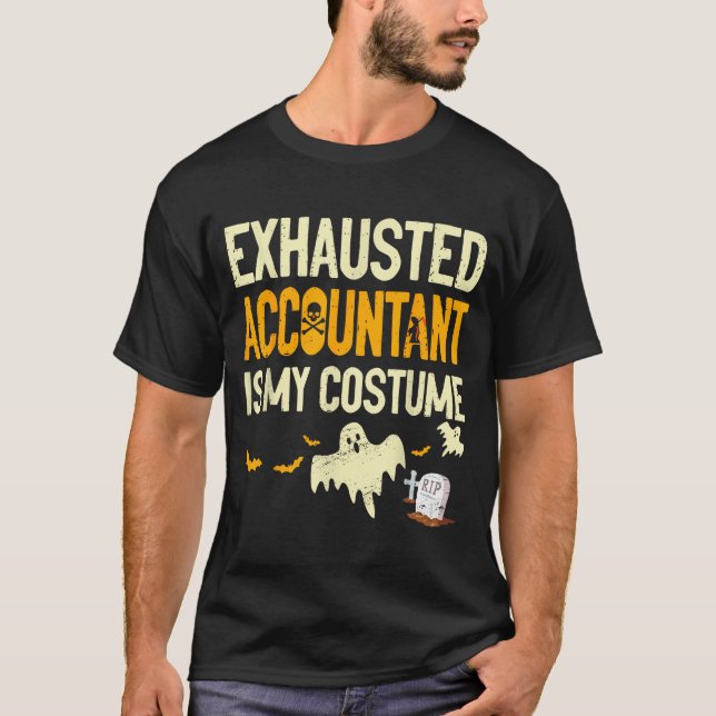 Camiseta Exhausted Accountant Cpa Halloween Funny Accountan (Frente)