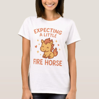 Camiseta Expecting A Little Fire Horse Cute Maternity