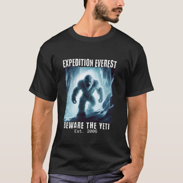 Camiseta Expedition Everest Cuidado Com A Neve Do Parque Te (Frente)