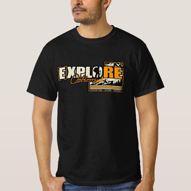 Camiseta Explore Outdoors Adventure Graphic T-Shirt for Men (Frente)