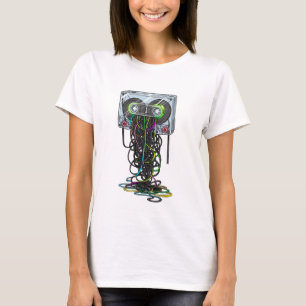 Camiseta Explosão de Fita Cassete Retro Desmanchada