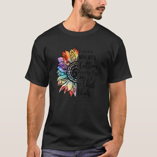 Camiseta F Bomba Mãe Com Tatuagens Olhos Bonito E Coisa Esp (Frente)