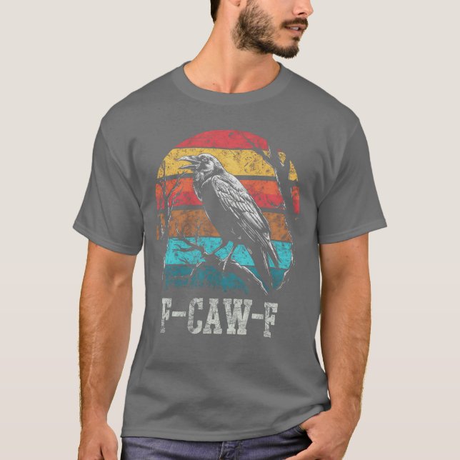 Camiseta F Caw F Black Crow Retro Sunset Pun Funny Bird Caw (Frente)