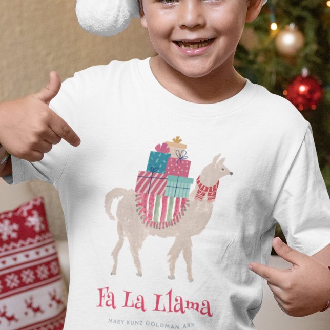 Camiseta Fa La Llama de Natal - Animal Ilustrado À Mão (This cute kids Christmas T-shirt features my hand-drawn festive llama and the words "Fa La Llama."
)