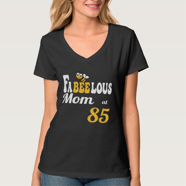 Camiseta Fabulous Fabeelous Mom Bee Honeycomb Mommy 85th B  (Frente)