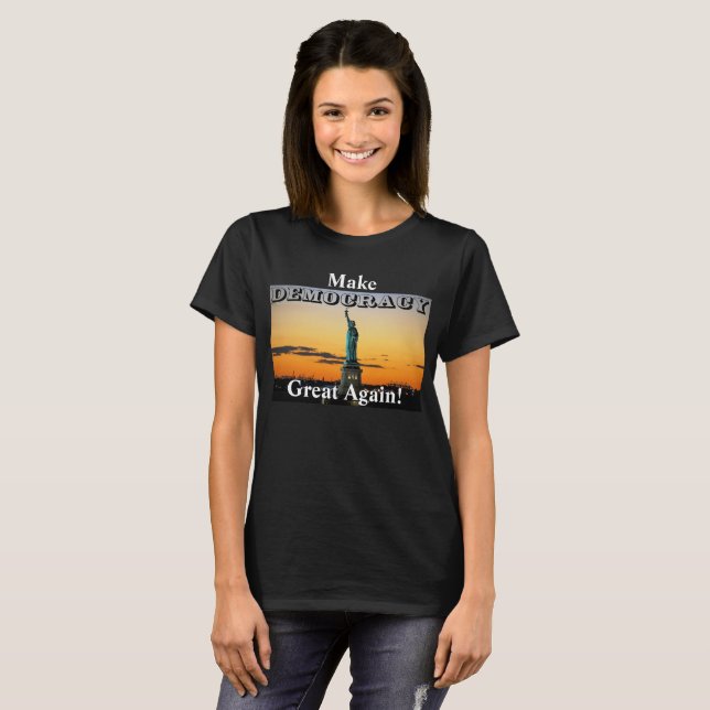 Camiseta Faça Excelente DEMOCRACIA novamente! (Frente Completa)
