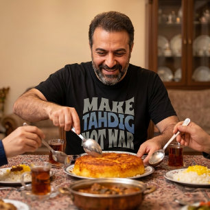 Camiseta Faça Tahdig Não Guerra Arroz Crocante Persa
