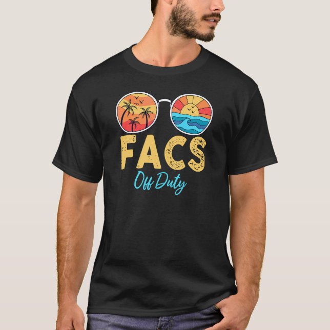 Camiseta Faces de serviço Óculos de sol Feliz Dia Passado d (Frente)