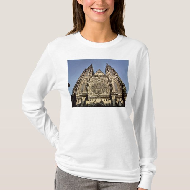 Camiseta Fachada da catedral de St. Vitus (Frente)