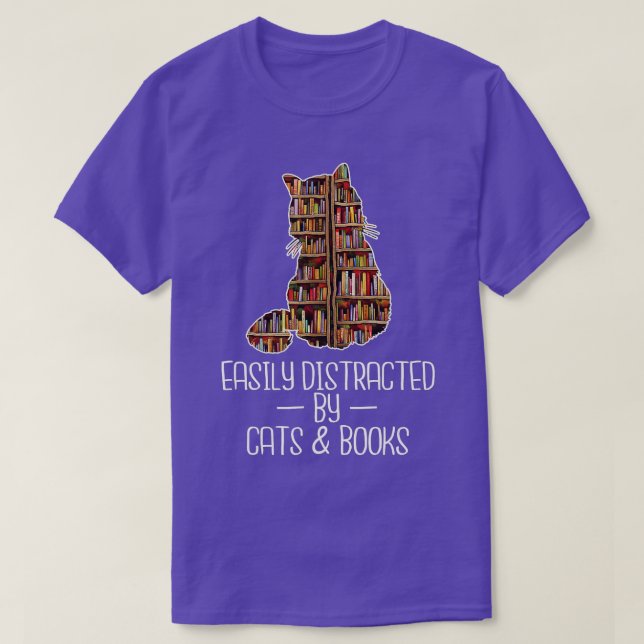 Camiseta Fácil distração com o Nerd do Livro de Sobretudo C (Frente do Design)