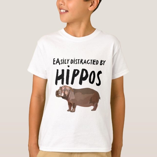 Camiseta Fácil Distração Por Hippos (Frente)