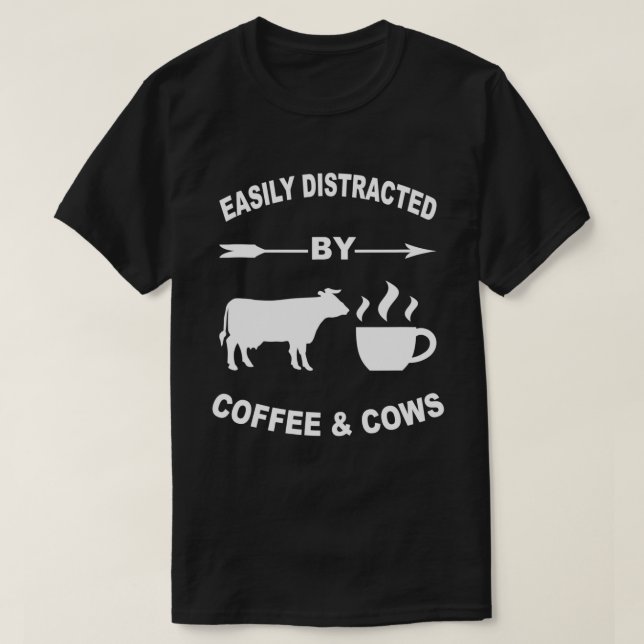 Camiseta Fácil Distração Por Vacas E Cafeicultores E F (Frente do Design)