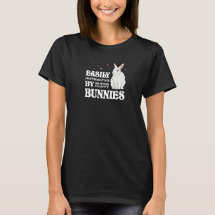 Camiseta Facilmente distraído pelo Coelho de Bunnies Barnya