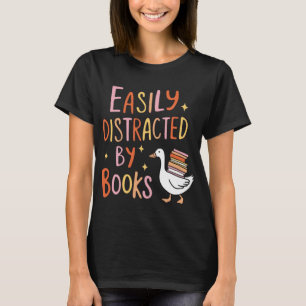 Camiseta Facilmente distraído pelos livros