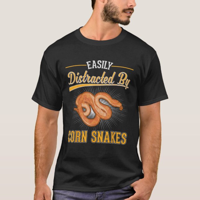Camiseta Facilmente distraído por Cobras de milho (Frente)