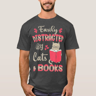 Camiseta Facilmente distraído por Gatos e Livros