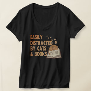 Camiseta Facilmente distraído por Gatos e Livros   Memória 