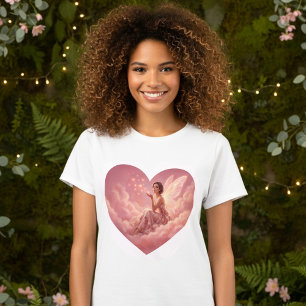 Camiseta Fada do Dia dos Namorados em Nuvens Cor-de-Rosa Ar