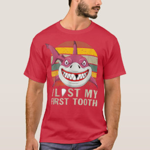 Camiseta Fada Engraçada Oferece Tubarão Vintage Garota Que
